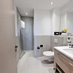 Kaiserhof מלון 3*